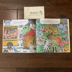 Set 2 cuốn sách ngoại văn Black Lagoon, Used, Bìa mềm, minh họa đẹp, printed 1995 492661