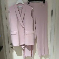 Trọn bộ áo quần thanh lịch thương hiệu cao cấp Zara mới 90% size L