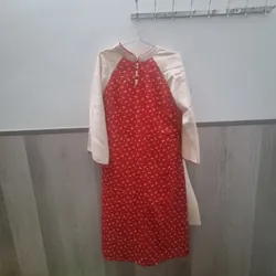 Áo dài đỏ hoa nhí dày dặn form rộng