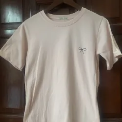 TA. Áo hồng nơ size M