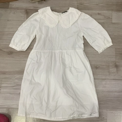 Váy trắng dáng babydoll