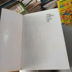 Vòm Không Của Lịch Sử - Từ Quý Tường 1021586