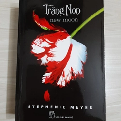 TRĂNG NON (New Moon)