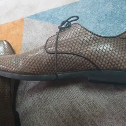 HN- Bán giầy mầu da rắn sz 40
 786314