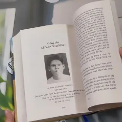 [MIỄN PHÍ BỌC SÁCH] Những chiến sĩ cộng sản hào kiệt, kiên trung 990219