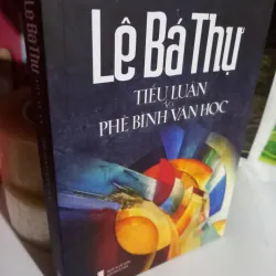 tiểu luận và phê bình văn học