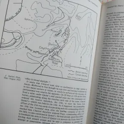 The Commanders: Australian Military Leadership in the Twentieth Century - Khổ lớn, bìa vải 788313