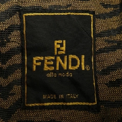 【Cổ điển】Áo khoác FENDI 631925