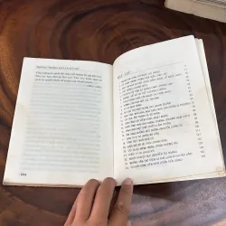 II Văn Học: Những Trang Sách Khép Mở (Quyển 2) - Trần Áng Sơn - 2002 999231