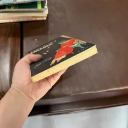 Hôn Tay Đàn Bà – Mạc Thùy | Tản văn về phụ nữ và tình yêu- K4 1029445