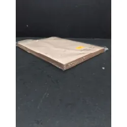 Nấm mốc bạn và thù tập 4 mới 60% bẩn bìa, ố vàng, tróc bìa, tróc gáy HCM2110 Bùi Xuân Đồng VĂN HỌC 692564