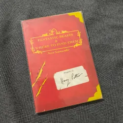 (Harry Potter) Fantastic Beasts & Where to find them - Newt Scamander