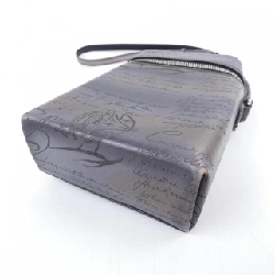 Berluti フリースクリットスワイプレザーメッセンジャー BAG - Hàng hiệu Authentic 902726
