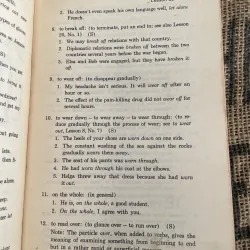 Thành ngữ tiếng Anh- REVISED EDITION ESSENTIAL IDIOMS IN English 1017545
