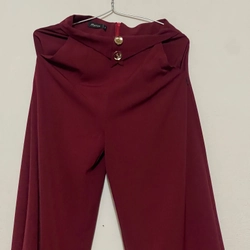 Quần dài ống suôn màu đỏ đô size S 509131