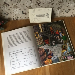 Sách tranh Chase the Mouse, Used, Minh Họa Cổ Điển 442992