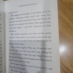 Christmas stories (Sách tiếng anh bìa cứng) 528061