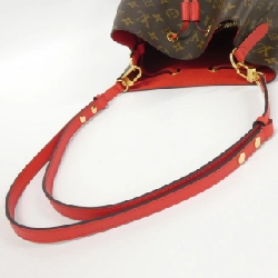 Túi đeo vai Louis Vuitton Monogram Neo Noé MM M44021 610110