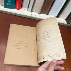 II Văn Học Nước Ngoài: Nhà Chuyên Môn - MÁC BÉCTALAN - 1986 752215