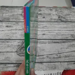 Sách màu về Thế giới tự nhiên dành cho thiếu nhi. Ý tưởng Emilie Beaumont. Tố Diễm dịch 707538