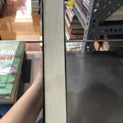 Người lữ hành lặng lẽ của tác giả Hữu Mai 977552