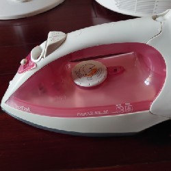 Bàn là hơi nước Tefal