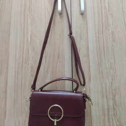 Túi sách CK đỏ rượu mới 80%