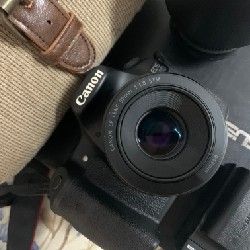Máy ảnh canon 60D