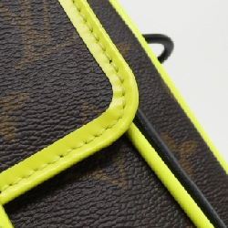 Túi đeo vai Louis Vuitton Monogram Christopher Wearable Wallet M80793 611458