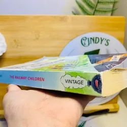 [Sách tiếng Anh 2hand] Like new 90% - 🚂 The Railway Children – E. Nesbit 🌿 673823