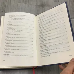 Tuyển tập lý luận phê bình văn học 1945 2015. 10a4 1026379