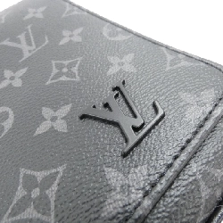 Louis Vuitton Monogram Eclipse District PM M46255 - Hàng hiệu Authentic 805835