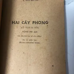 Hai cây phong  Tác giả: E. Sva-ro-xo 739745