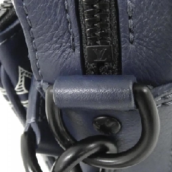 Túi xách vai Louis Vuitton Monogram Shadow Trio Messenger M24753 610317