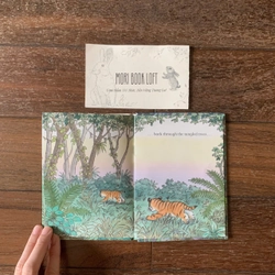 Sách ngoại văn Tiki and Taj the Tiger Twins, Used, Khổ nhỏ, Bìa cứng 498846