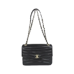 Túi xách chéo Chanel AS0670 - Hàng hiệu Chính hãng