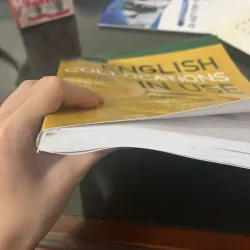 ENGLISH COLLOCATIONS IN USE (photo bản đẹp) 934418