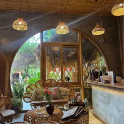 Bàn ghế mây tự nhiên cho spa 693793