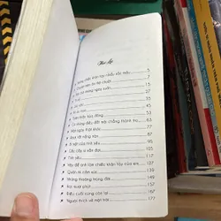 II Sách Tình Yêu: Hãy Để Anh Làm Chiếc Khăn Tay Của Em - 2012 698011