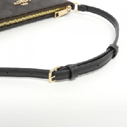 【Sản phẩm mới】Túi xách vai Coach CW325 613903