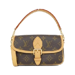 Túi xách vai Louis Vuitton Monogram Nano Diana M83298
