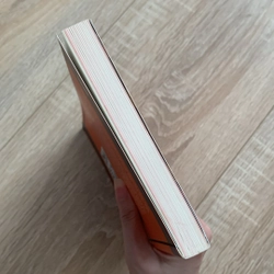Plato và con thú mỏ vịt bước vào quán bar 521243