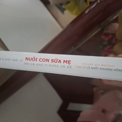 Sách Nuôi con sữa mẹ Lê Nhất Phương Hồng còn mới 99% 502725