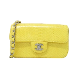 Túi xách chéo Chanel 69900