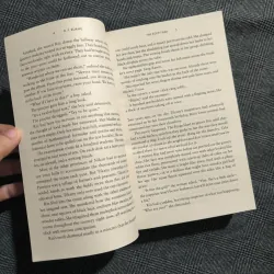 The Poppy War - R.F. Kuang 933099