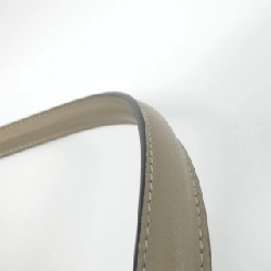 【Sản phẩm mới】Fendi Mamma Baguette Lớn 8BR834 AQ0D Túi đeo vai 612736