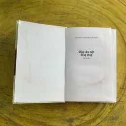 SỐNG NHƯ MỘT DÒNG SÔNG - tạp chí VNQĐ 958043