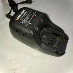 Bộ sạc pin 9.6-14.4V của hãng Black & Decker