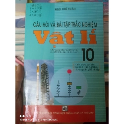(Sách cũ SCGR) Câu Hỏi Và Bài Tập Trắc Nghiệm Vật Lí 10 - Ngô Thế Huân 2010 VAVO-AK3ST1 Blogmeo090426