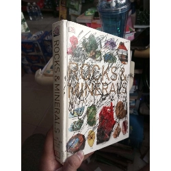 Rocks & Minerals mới 60% vẽ rách vài trang Sách ngoại HCM1004